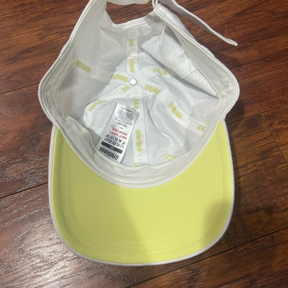 Gymshark White Hat - Picture 2 of 2